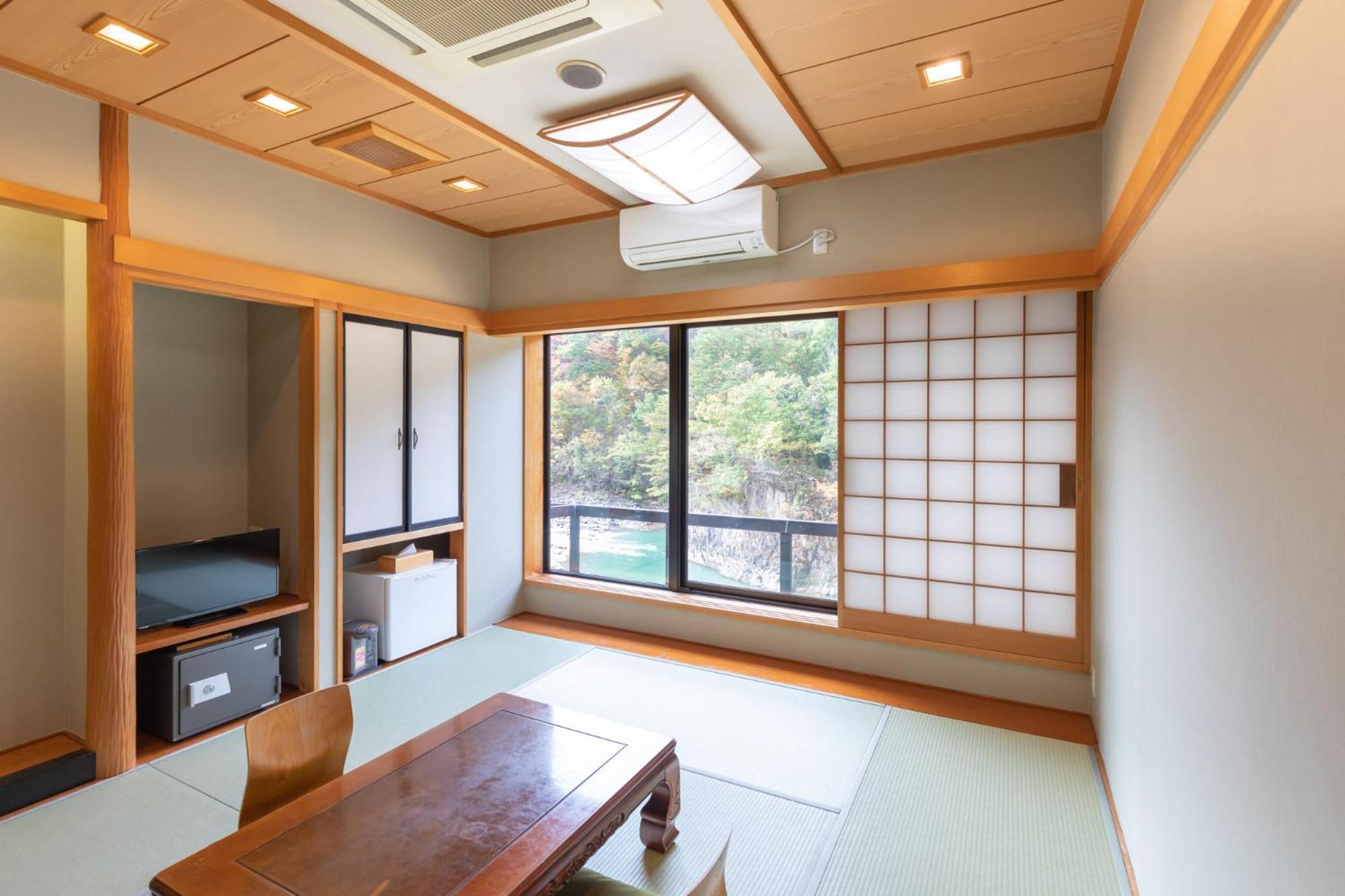 天然温泉白川郷の湯 Hotel Shirakawa  Exterior photo